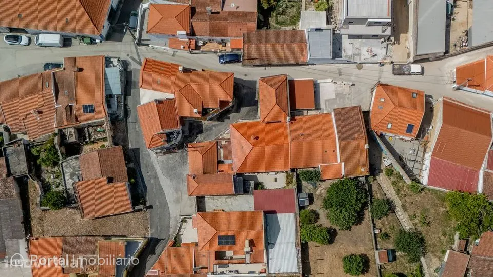 2-bedroom house for sale in Maxial e Monte Redondo
