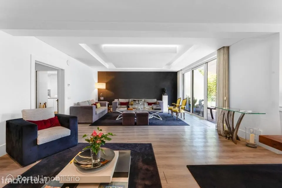 Moradia T4 geminada na Quinta da Beloura, com piscina e frente...