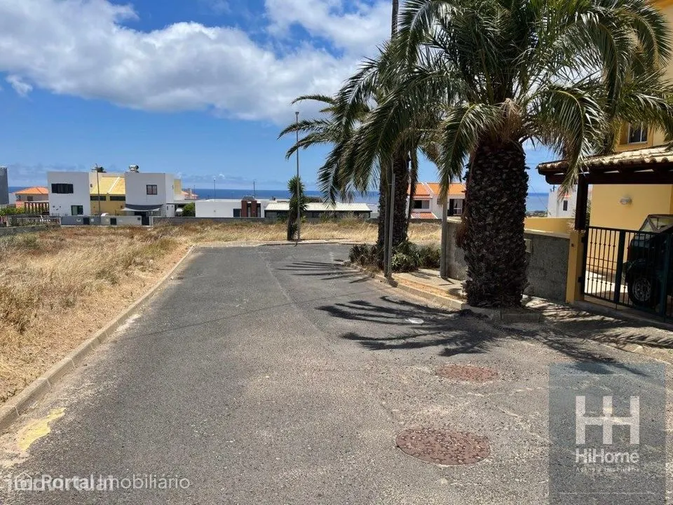 Lote de Terreno com Projeto - Sítio da Lapeira