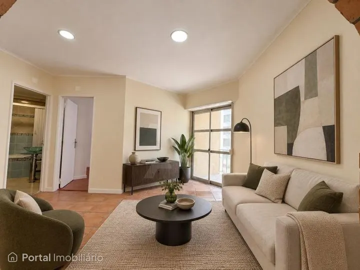 Apartamento T3 localizado em Algueirão-Mem Martins