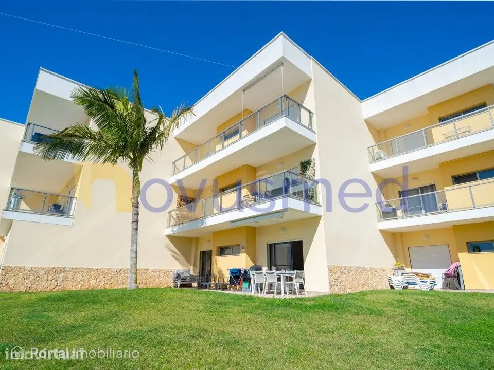 Apartamento T2 com Piscina, Marina de Albufeira