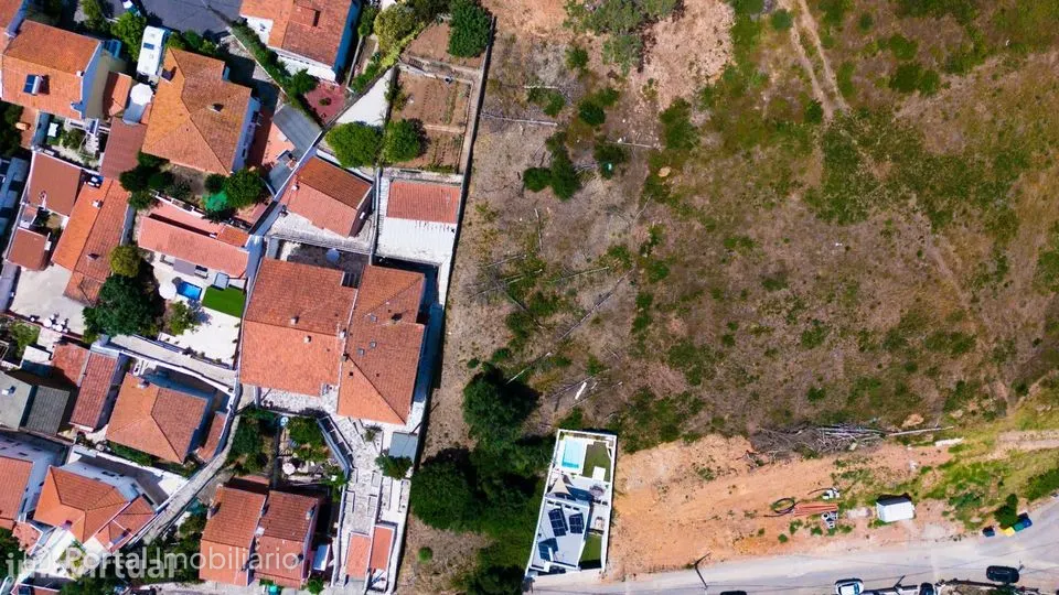 Terreno Urbano de 1497 m2 com Alvará e Vista Mar na Galiza, Estoril