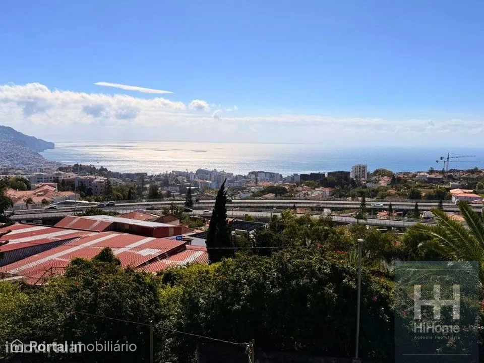 Terreno com 1.607 m2 para construção no Funchal