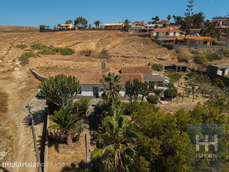 Terreno de 11.400 m2 na Ilha do Porto Santo
