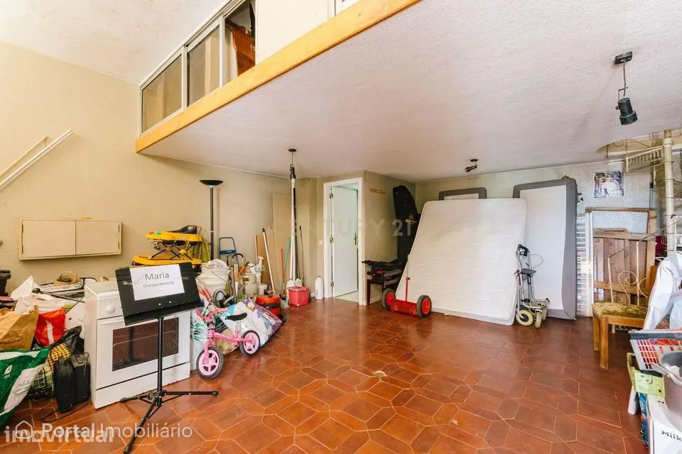 Loja com 60m² nos Olivais – Comércio e Serviços