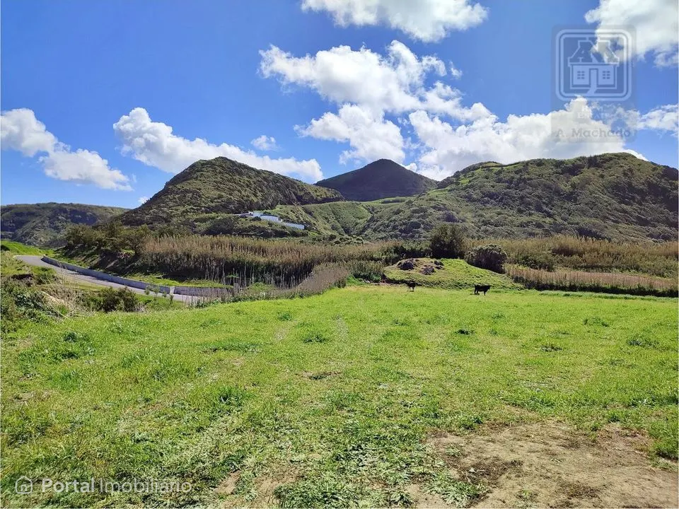 Terreno (prédio rústico) com 5.440m²