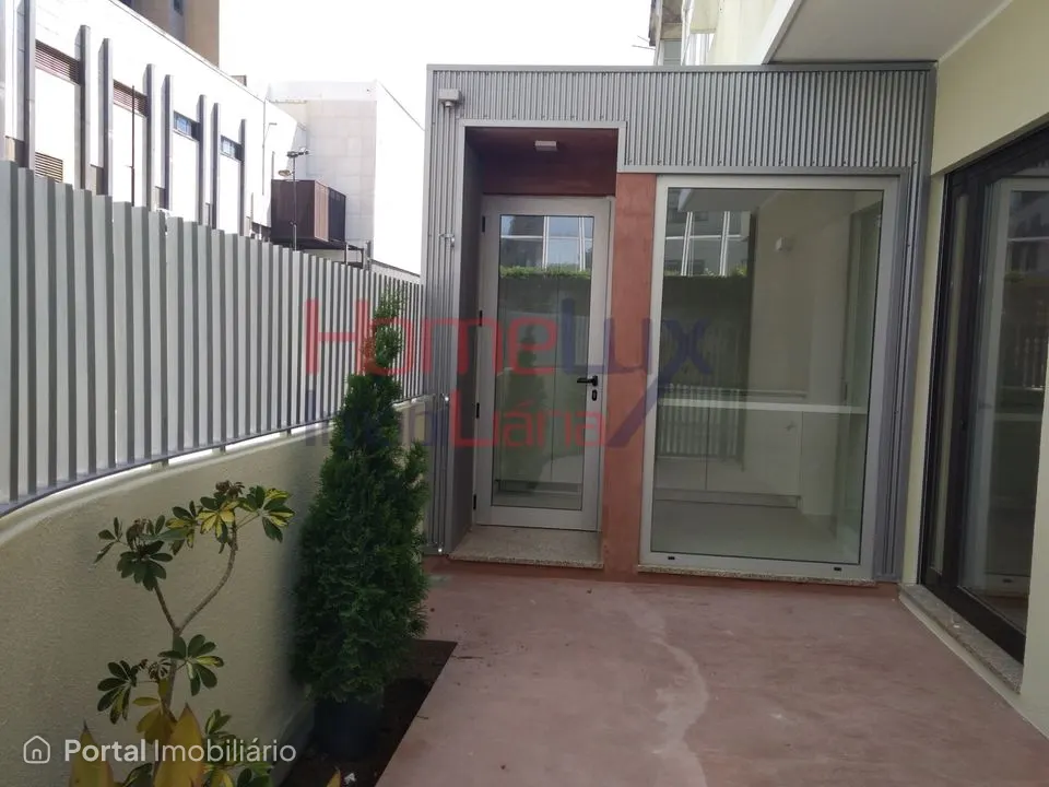 Apartamento T3 Junto à Avenida da Boavista - Completamente RECONSTRUÍDO