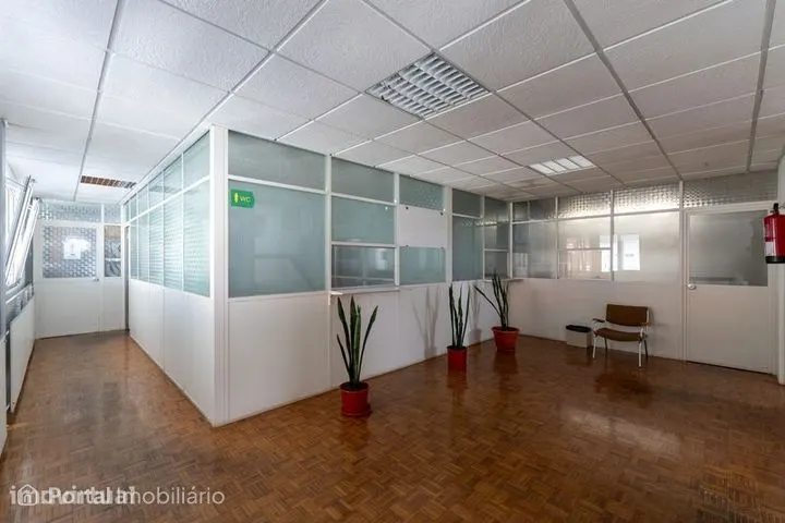 Shop for rent in Santa Maria, São Pedro e Matacães