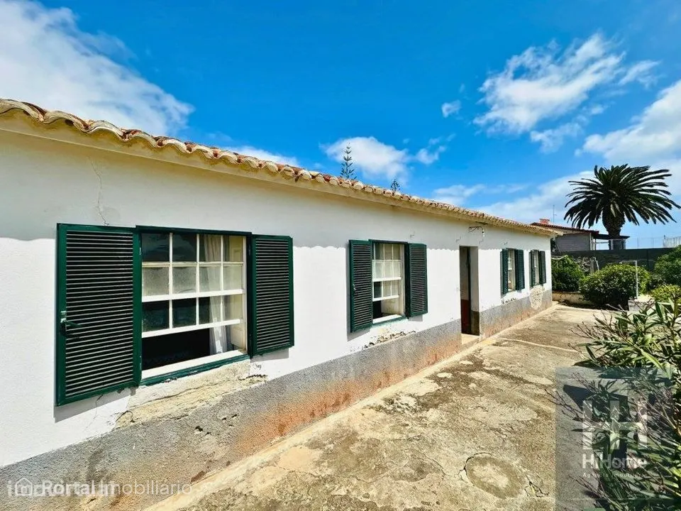 Moradia T4 com terreno de 13.200 m2 na Ilha do Porto Santo