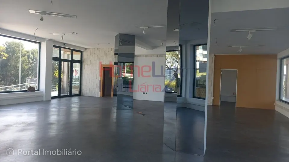 Loja para arrendar em Oliveira de Azeméis