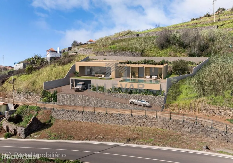 Moradia T3 com vista Mar na Calheta