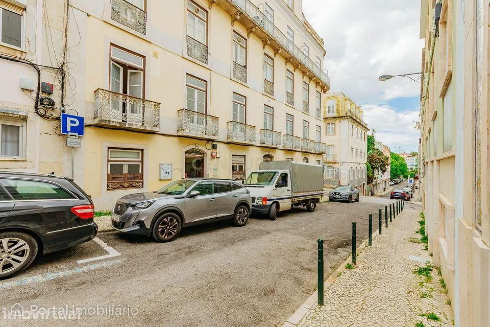 Apartamento T2 em Santo António, Lisboa com Vista para a Cidade