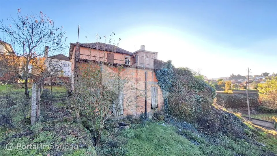 Moradia Rústica T2 Venda em São Miguel do Outeiro e Sabugosa,Tondela
