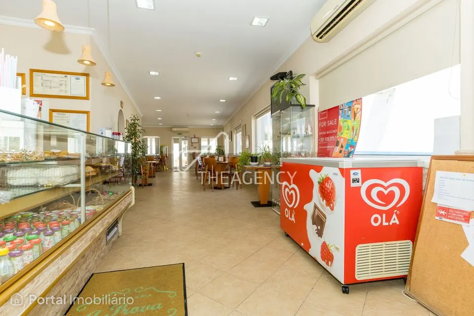 Commercial property for sale in Azinhal