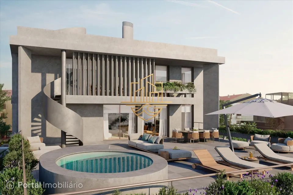 4-bedroom apartment for sale in Lordelo do Ouro e Massarelos