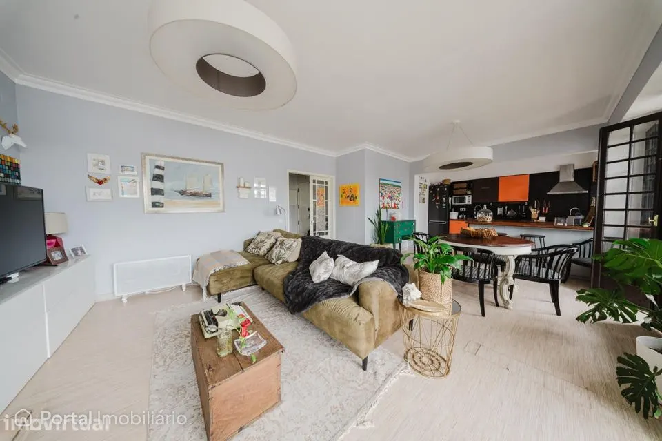 Apartamento T2 com Jardim de Inverno e Open Space | Setúbal