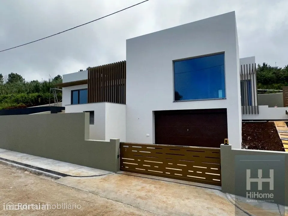 3-bedroom house for sale in Prazeres