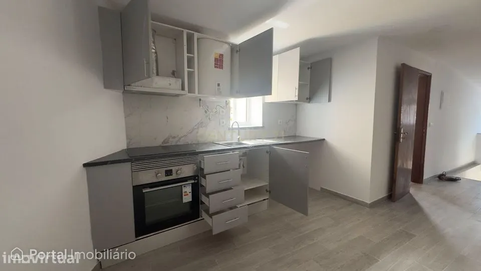 T1 totalmente remodelado no Rio Seco, Ajuda – Lisboa