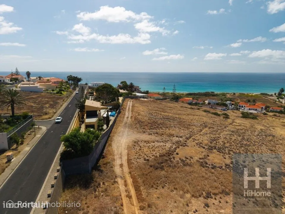 Terreno de 11.400 m2 na Ilha do Porto Santo