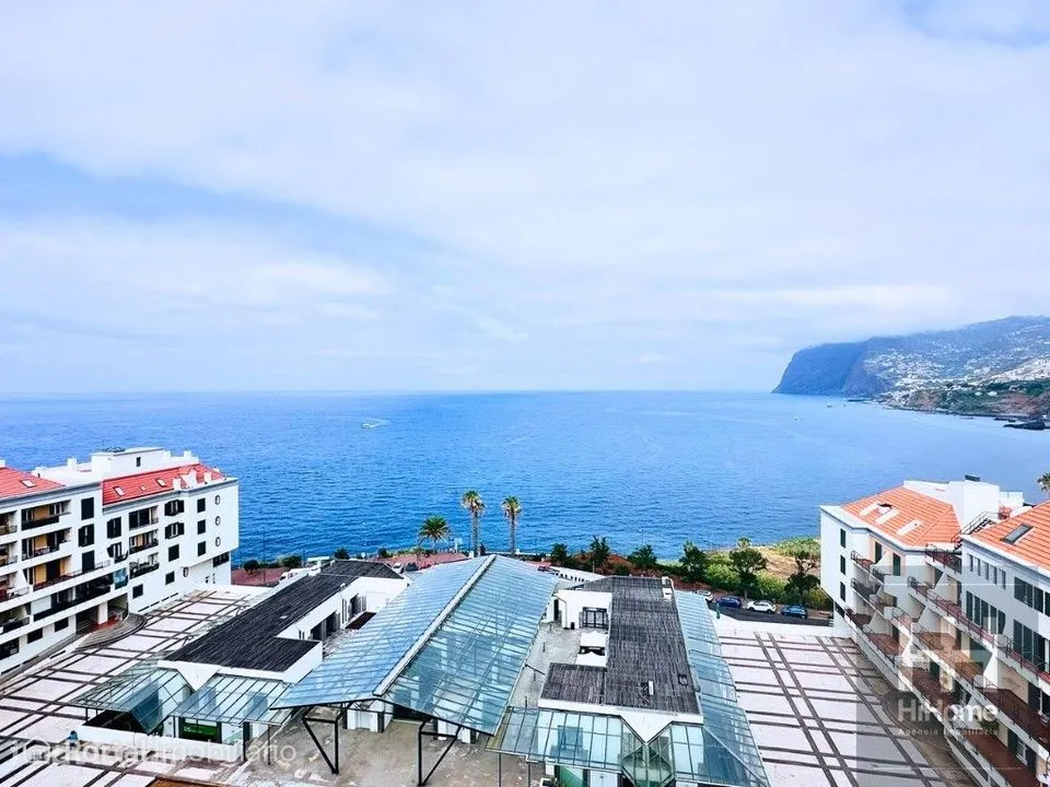 Penthouse T4 com terraços panorâmicos | São Martinho, Funchal