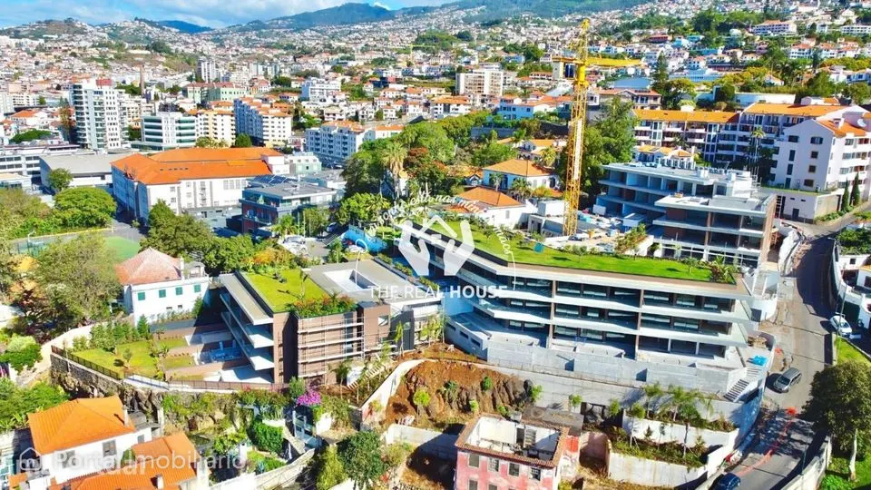 UPTOWN LUX _ T3 de Luxo no Funchal