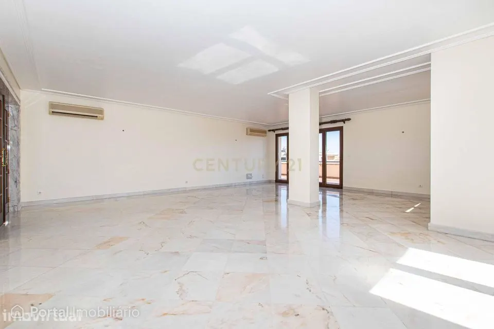 3-bedroom apartment for rent in Sacavém e Prior Velho