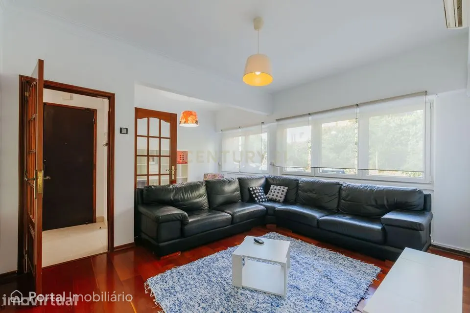 Apartamento T2 em Arroios com Terraço, Lisboa - Localização Central e