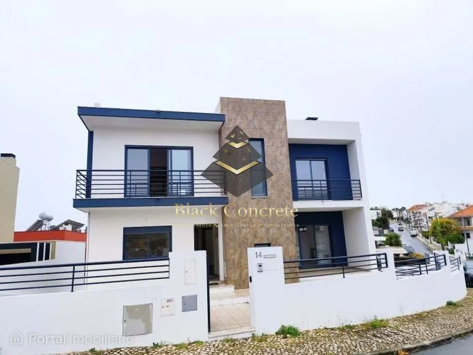 Descubra esta moradia contemporânea com cinco quartos