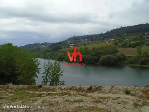 Quinta Magnifica Em Amarante Com Frente Rio e Possibilidade de Ancorad