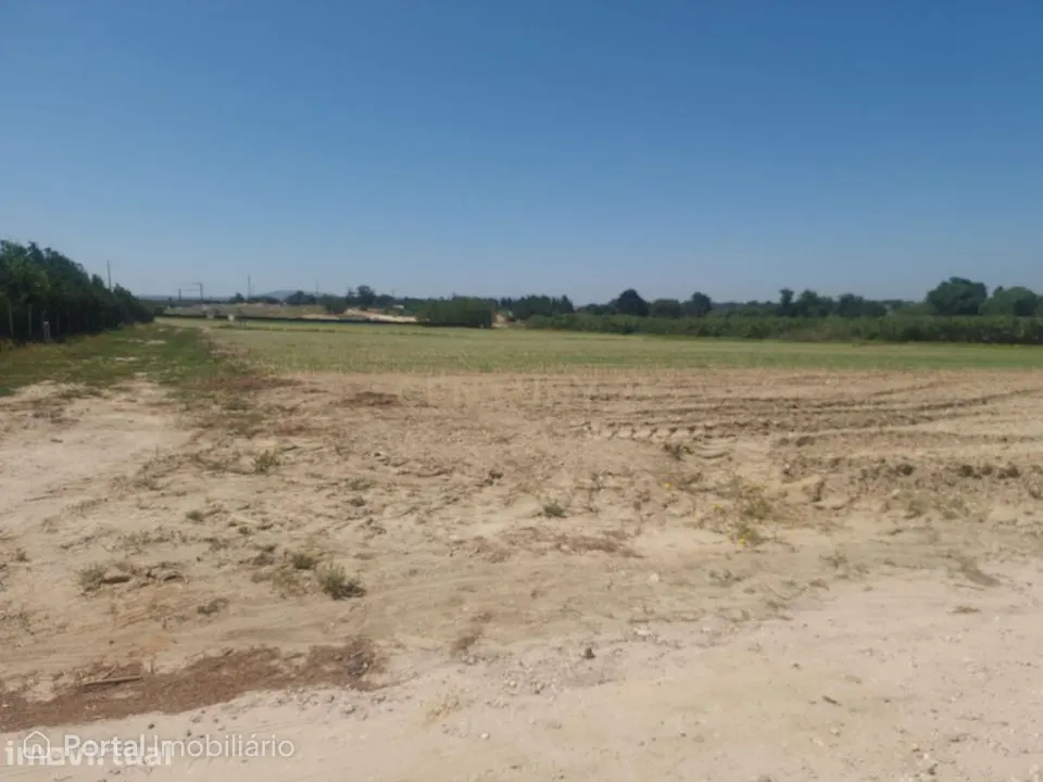 Terreno Rústico com 24.850 m² em Pinhal Novo, Palmela