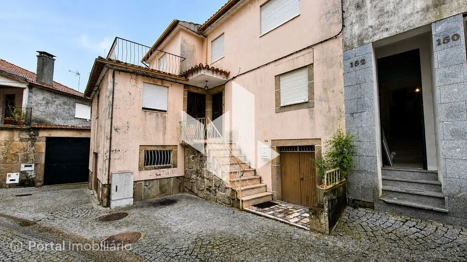 5-bedroom house for sale in Tondela e Nandufe