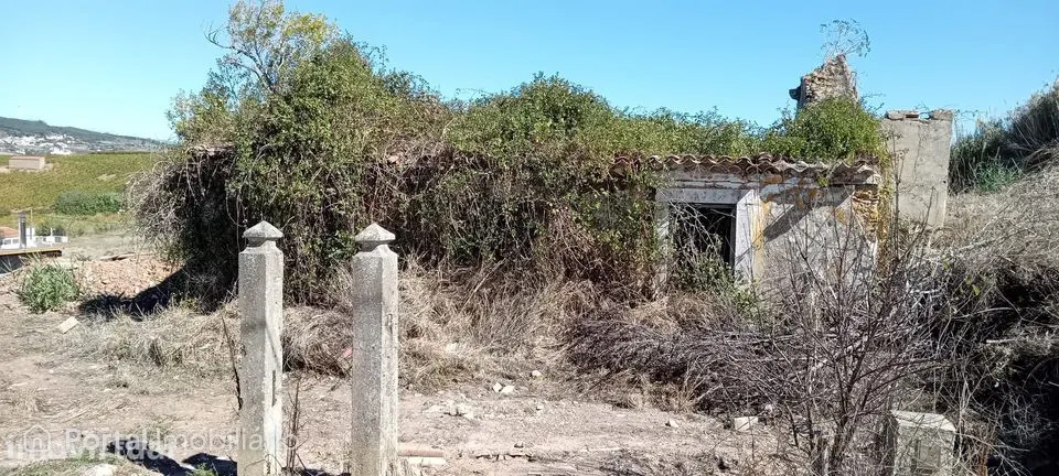 Land for sale in Torres Vedras