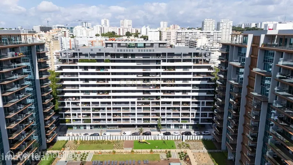 Exclusivo T3 no Terraces Mirear com Varanda, Piscina, Ginásio e Sauna