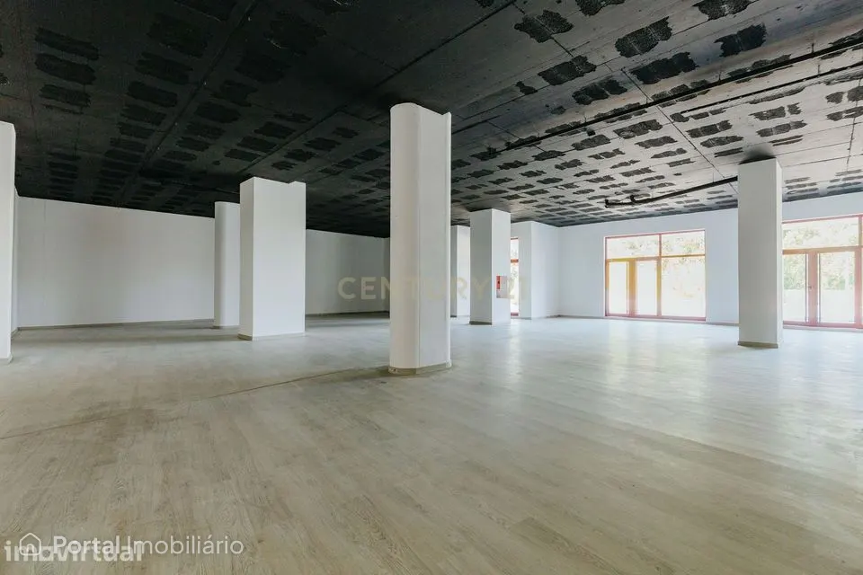 Espaço para Arrendamento em Barcarena – Oportunidade Única!