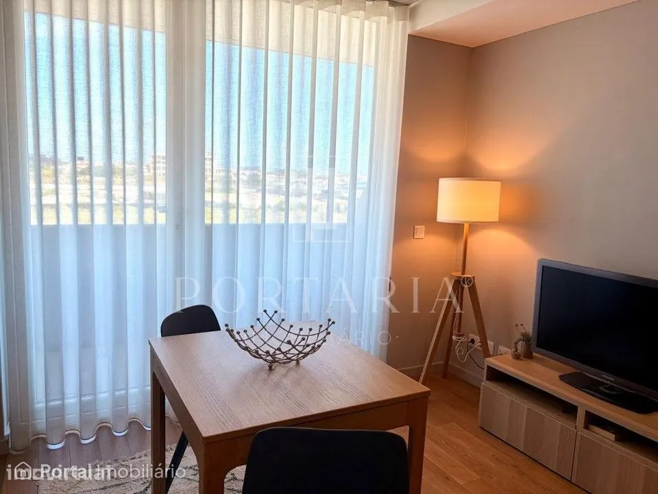 Apartamento T0+1 mobilado e equipado no centro de Aveiro