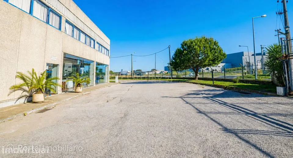 Oportunidade Única de Negócio: Unidade Industrial de Frio e AVAC com R