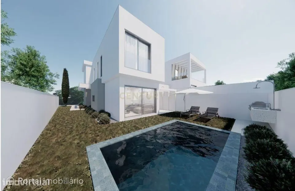 Moradia T2+1 em inicio de construção - Charneca da Caparica
