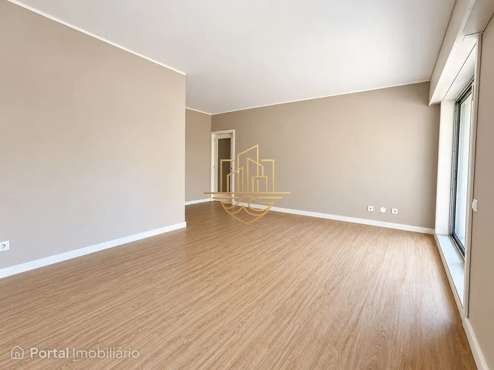 Apartamento T2 Arrendamento em Aldoar, Foz do Douro e Nevogilde,Porto