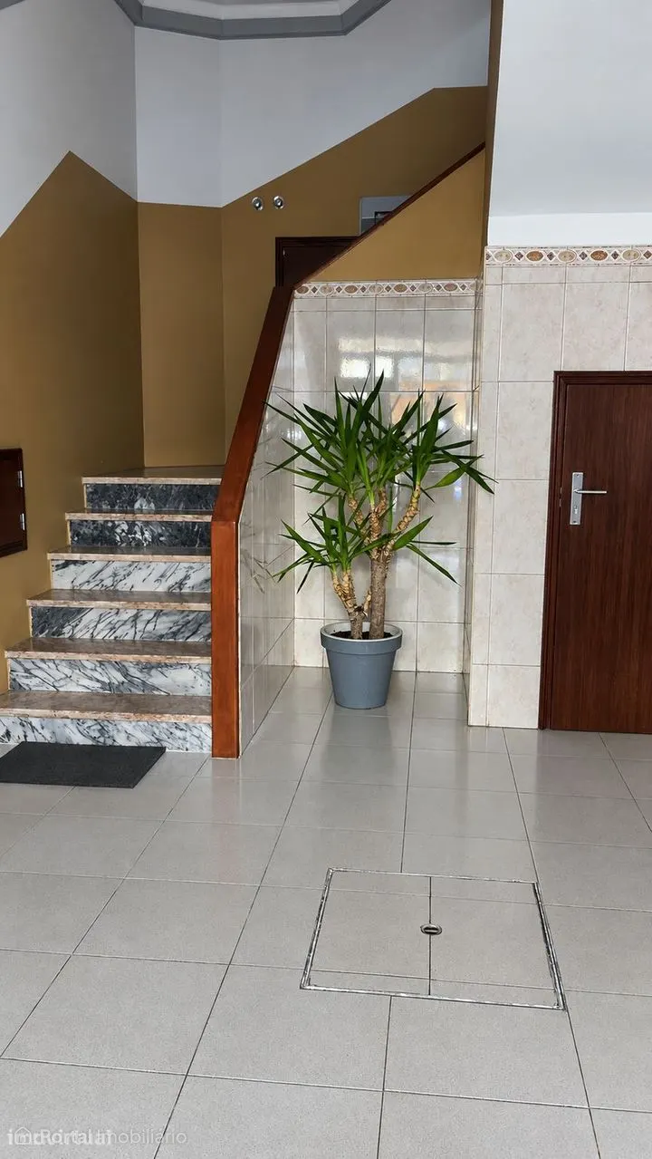 Apartamento T2 em Alcochete com Luz Natural e Boa Localização