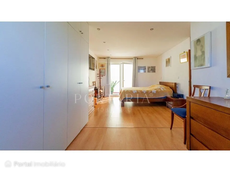 Moradia T3 Independente com Jardim, Jacuzzi e Sótão de 90 m², em An...