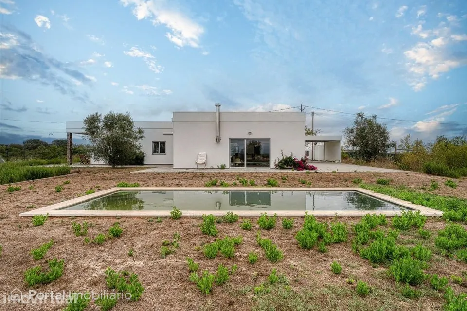 Moradia térrea T3 com piscina e vista campo- Abitureiras, Santarém