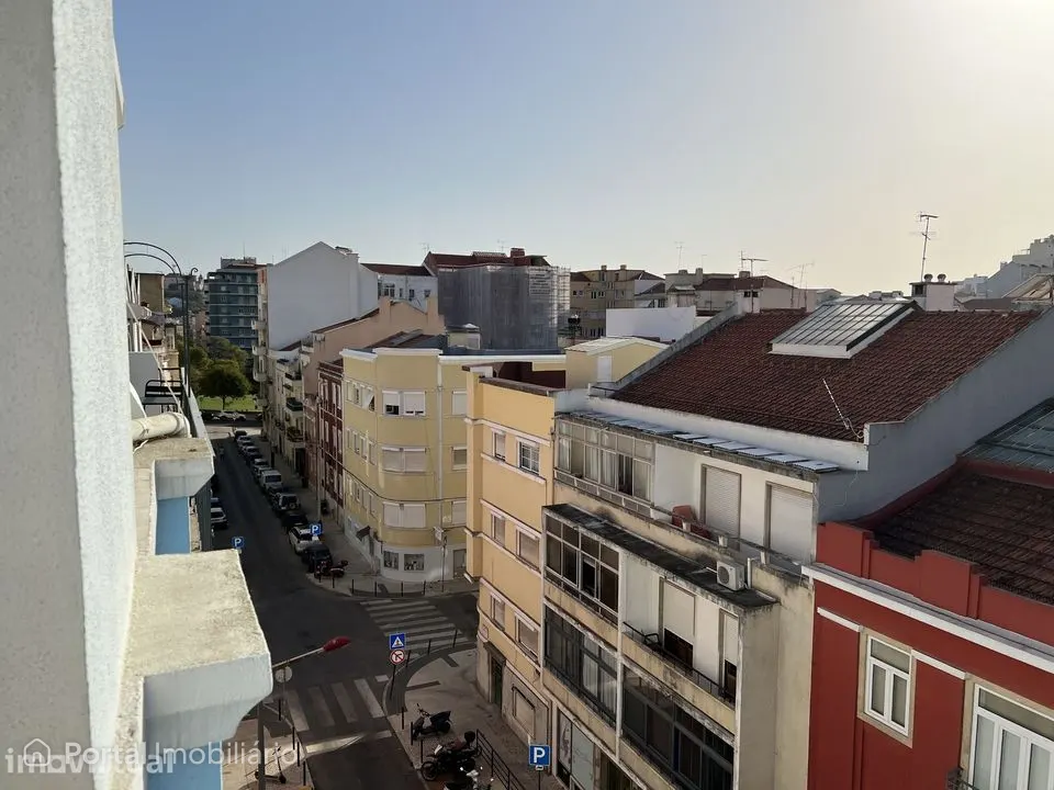 T4 Mobilado na Alameda | Vista Panorâmica | A 5 min do Metro