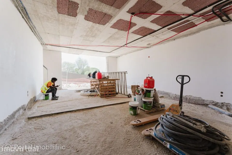 Moradia T3 com piscina privativa e jardim | WhiteVillas, Estoril