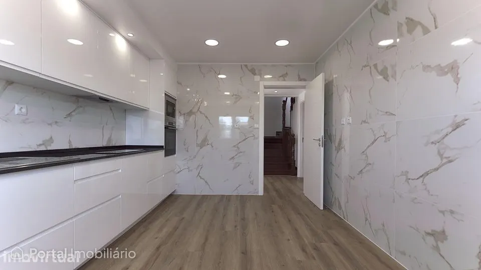 Moradia T3 de Arquitetura Contemporânea em Cascais