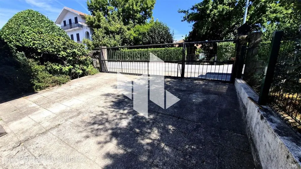 4-bedroom house for sale in Molelos
