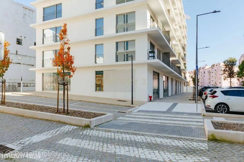 Loja com 179m2 para Arrendamento | Empreendimento O´living