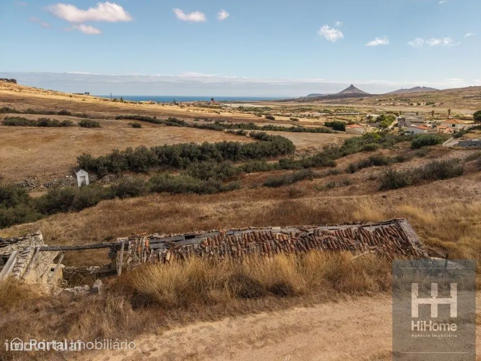 Terreno com ruína no Sitio da Camacha, na Ilha do Porto Santo