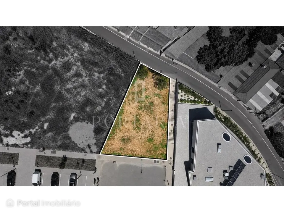 Terreno urbano em Vilar, Aveiro, rua sem saída, com projeto de arqu...