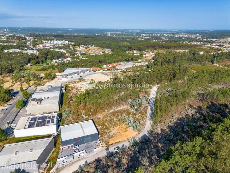 Terreno Industrial com 1.540 m² na Zona Industrial de Leiria – Exce...