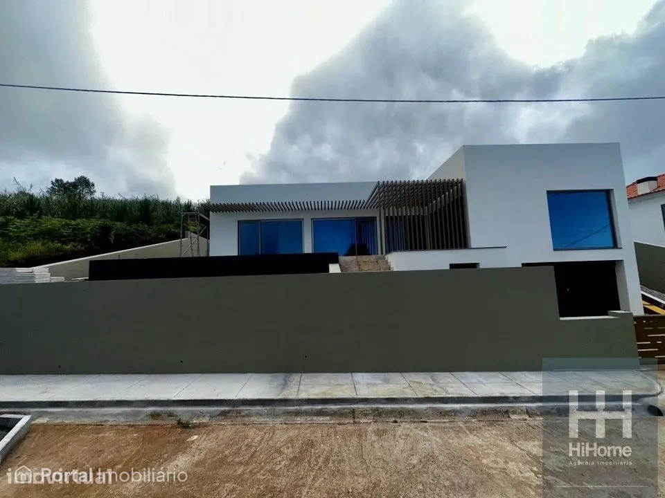 3-bedroom house for sale in Prazeres
